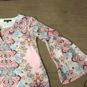 Flares sleeves tunic